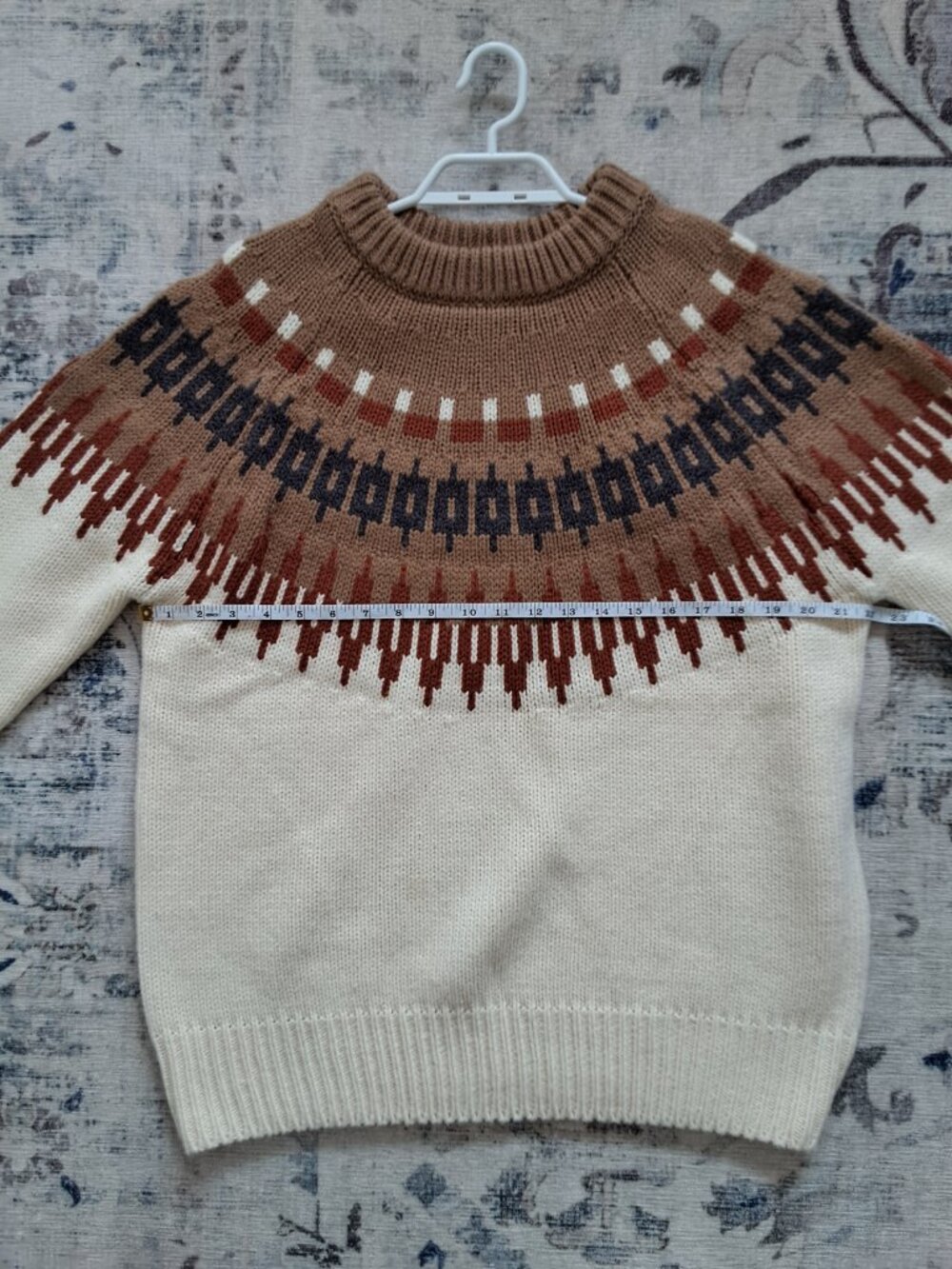 MNG Sweater - Picture 4 of 5